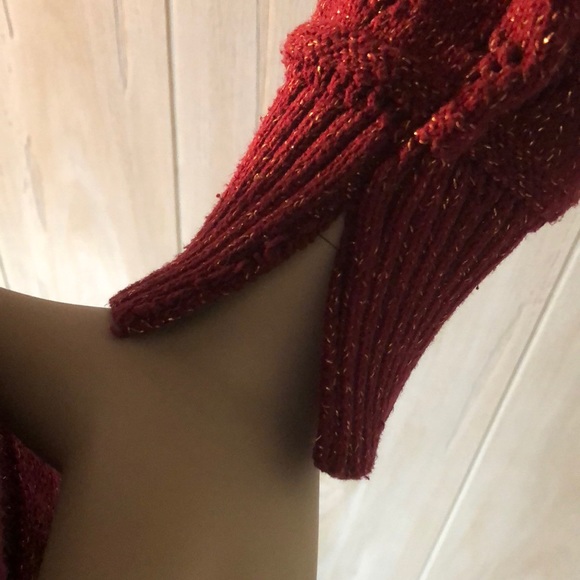 🌼✨️ Women's Burgundy Button Up Cardigan Sweater ✨️ - Picture 6 of 16